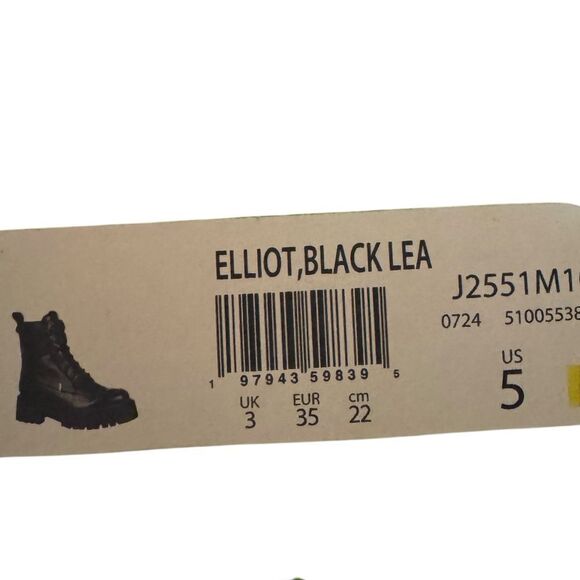 Sam Edelman
Women's Elliot Lug Sole Combat Boots size 5M - Picture 16 of 16